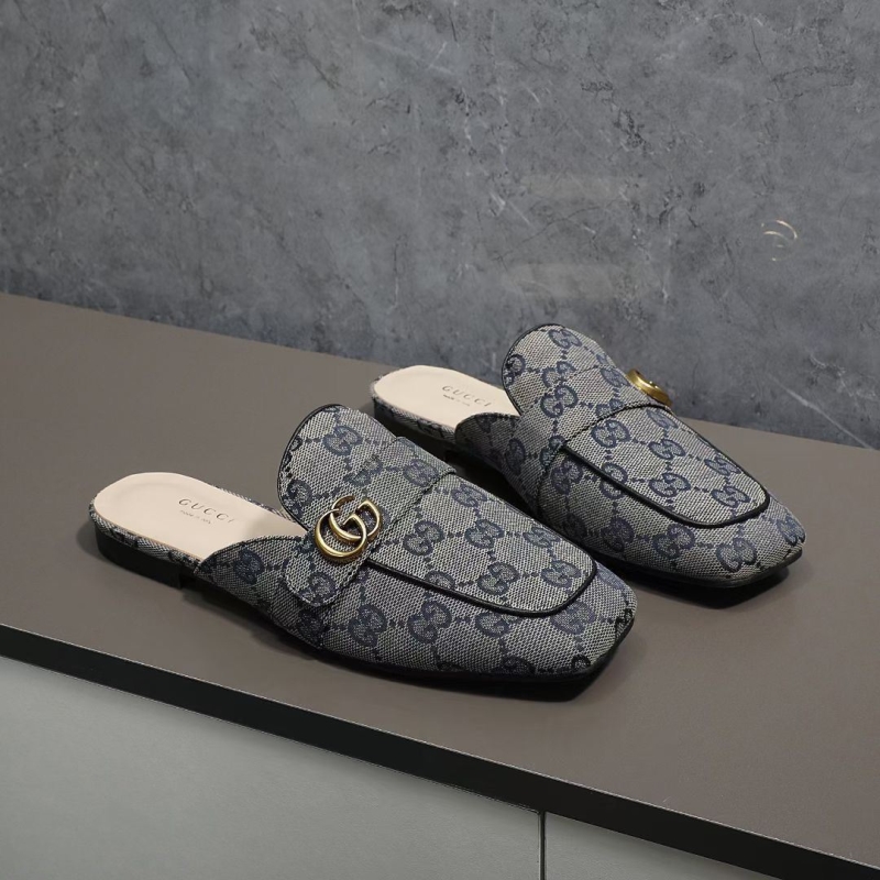 G*u*i slippers
